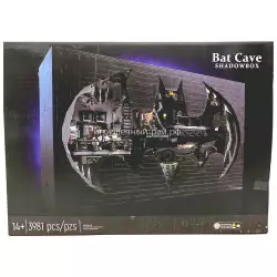 Конструктор Бэтмен - Пещера Бэтмена / Бэтпещера (3981 дет) 00233